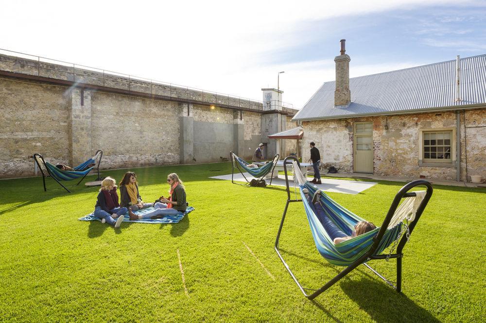 Hostel Yha Prison *